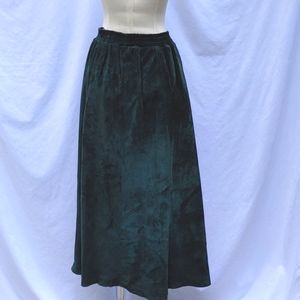 Ladies long suede skirt, hunter green, elastic waist, sz M, Vintage